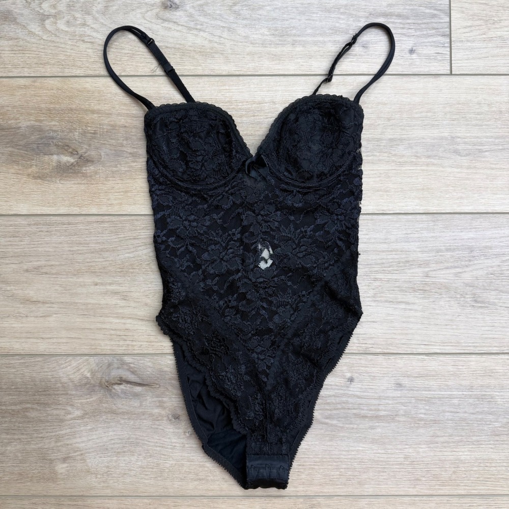 80s Victoria's Secret Gold Label Black Lace Bodysuit Teddy and Built in Bra 34B